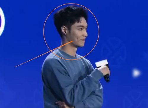 张艺兴发布会视频,音乐梦想与舞台魅力全解析